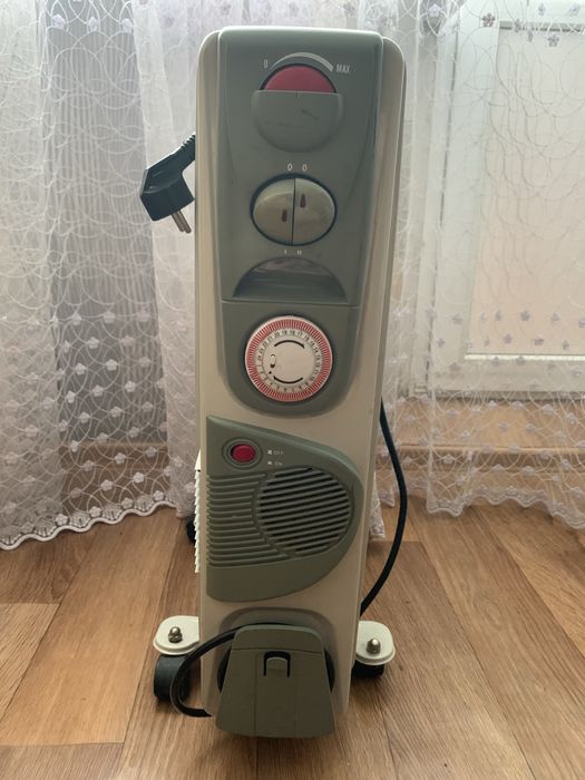 Мощный масляный обогреватель 2300W, 9 секций, с таймером