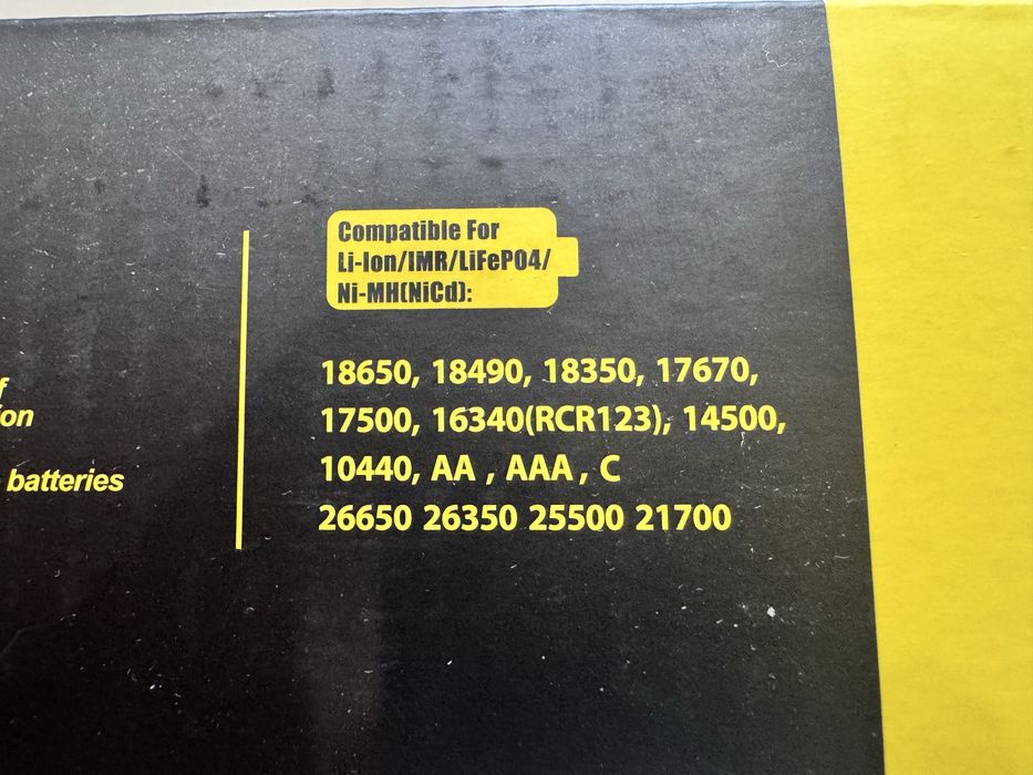 Зарядний пристрій LiitoKala Lii-S8 18650 21700