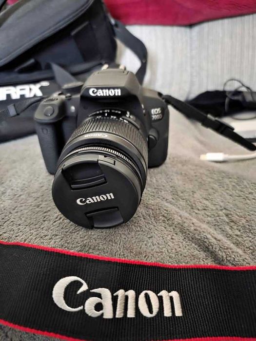 Aparat Canon EOS 700D
