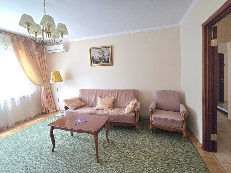 Оболонь. Здаю 2-кімн. затишну квартиру 60 м², 2 пов. 16-пов. будинку, Героїв Дніпра - 32/Г, поруч, 5 хвилин, станція метро