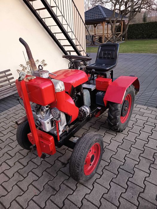 Sam traktorek ogrodniczy