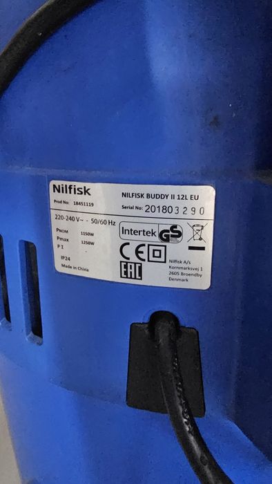 Aspirador NILFISK ar/agua