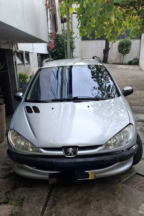 Carro Peugeot 206 Bom estado