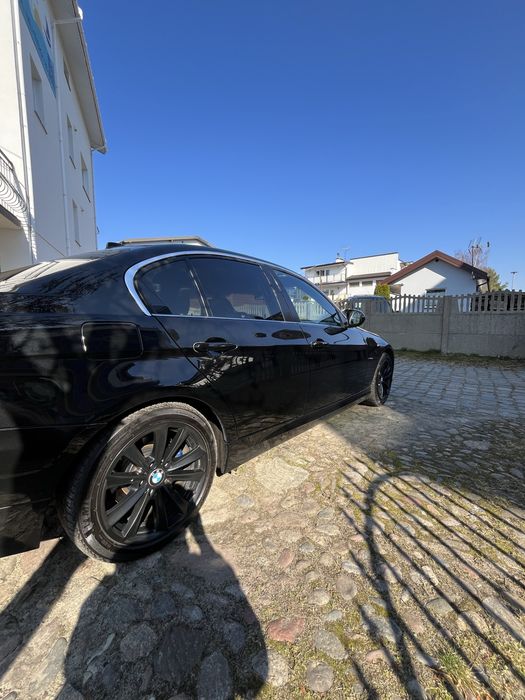 Bmw e90 lci sedan