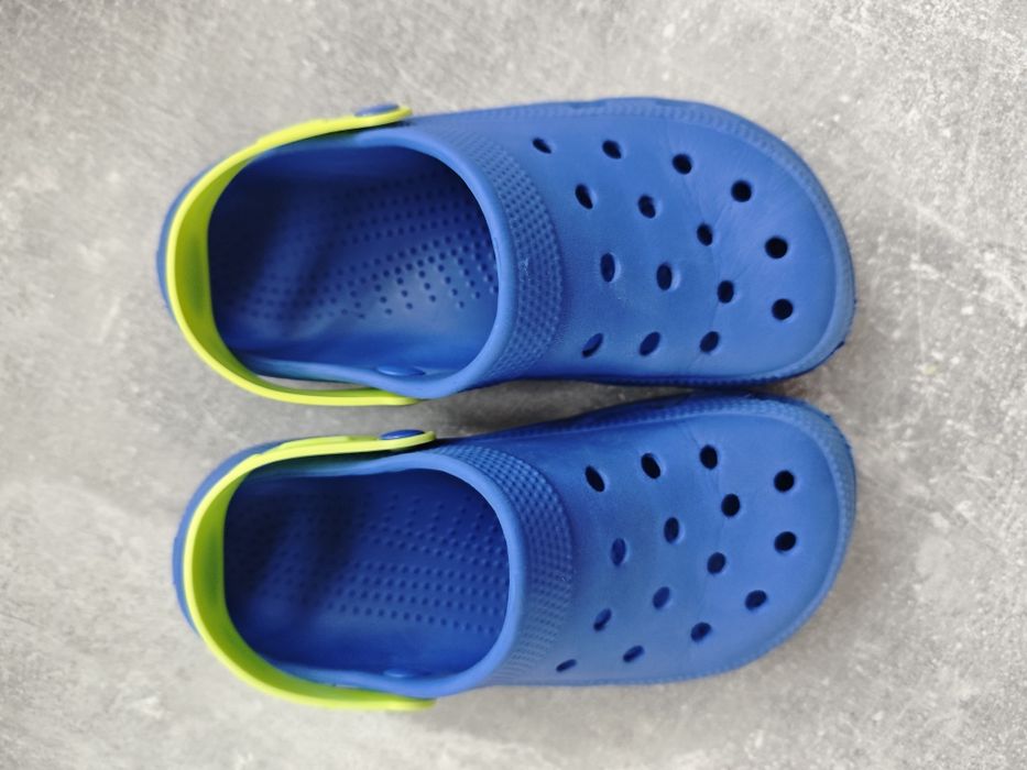Klapki ala crocsy Sinsay