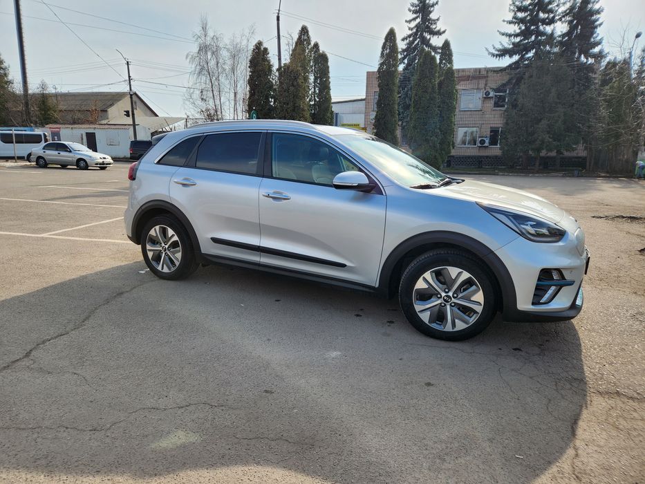 Кіа ніро електрика,  2019 рік, максимальна комплектація