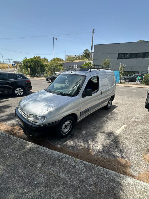 Vendo carrinha (avariada )