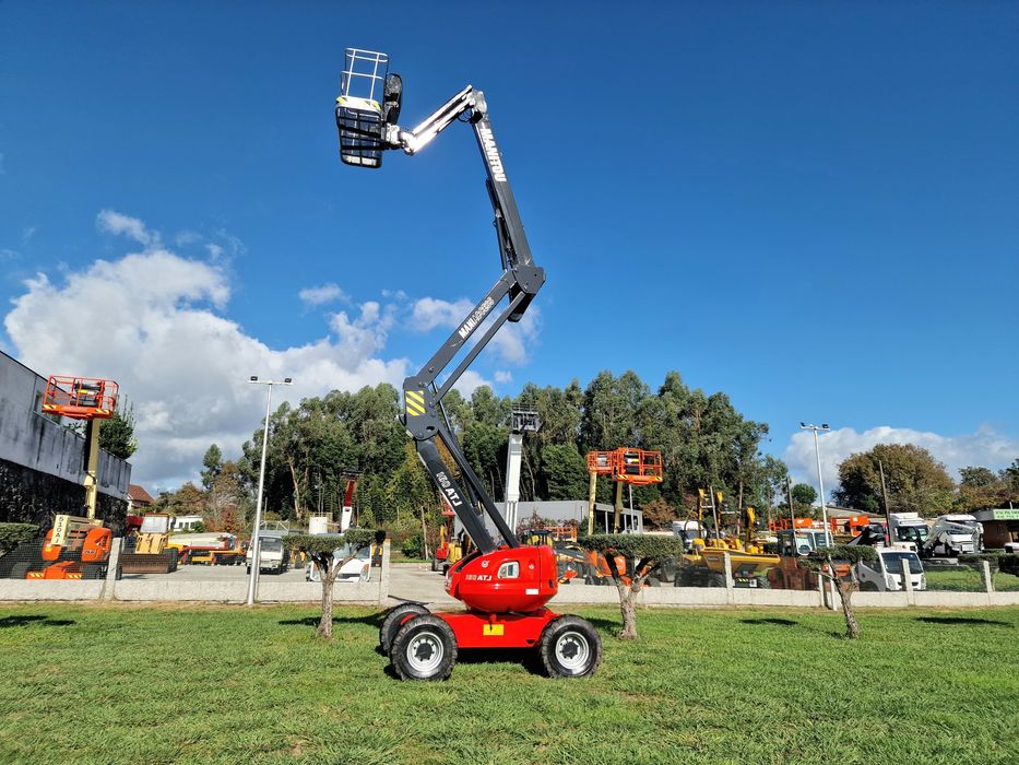 Plataforma elevatória manitou 16 m