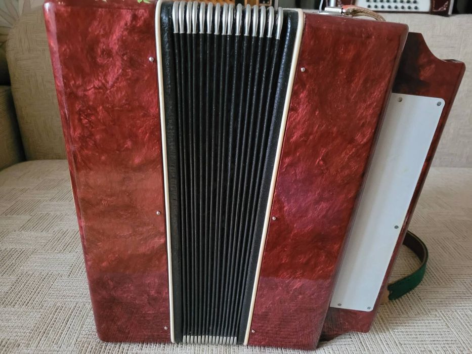 Гармонь гармошка Новая!