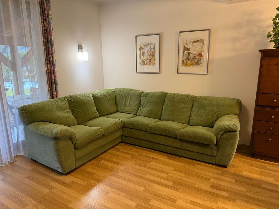 Narożnik tapicerowany firmy Wajnert z funkcją spania i pojemnikiem