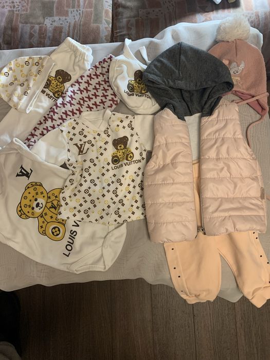 Дитячій одяг 2-6 місяців Louis Vuitton
