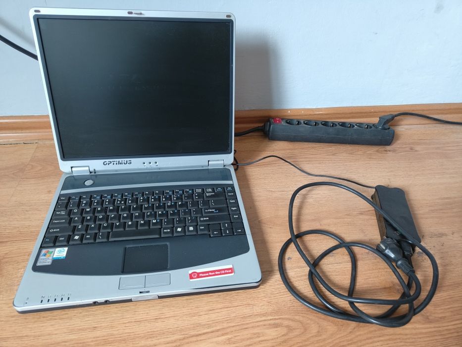 Stary Laptop Optimus Optibook MX 200M + Zasilacz