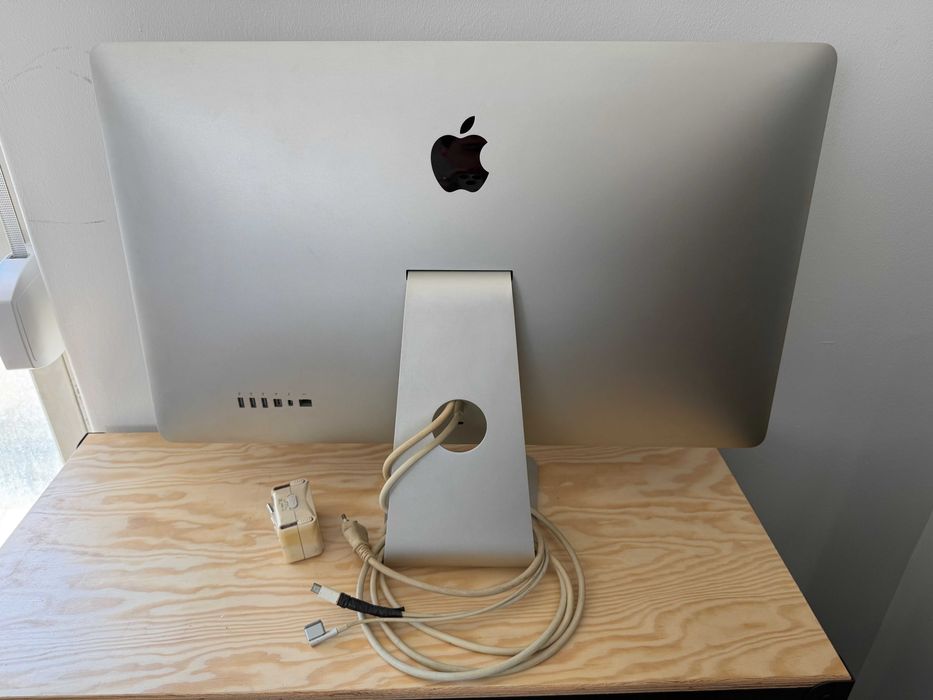 Apple Thunderbolt Display 27” A1407