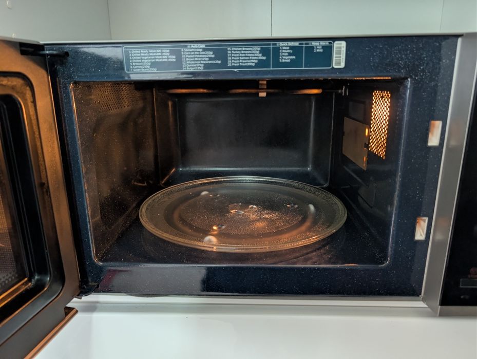 Microondas Samsung MG23K3515AS