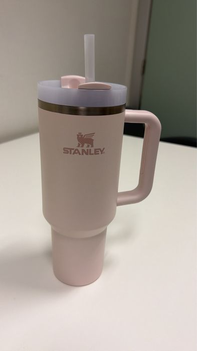 Stanley Quencher 40 oz / 1,18 L — Rosa-claro