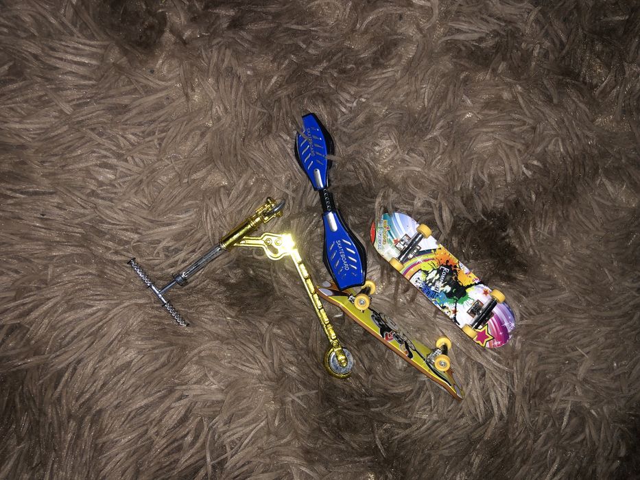 Продаются  игрушки