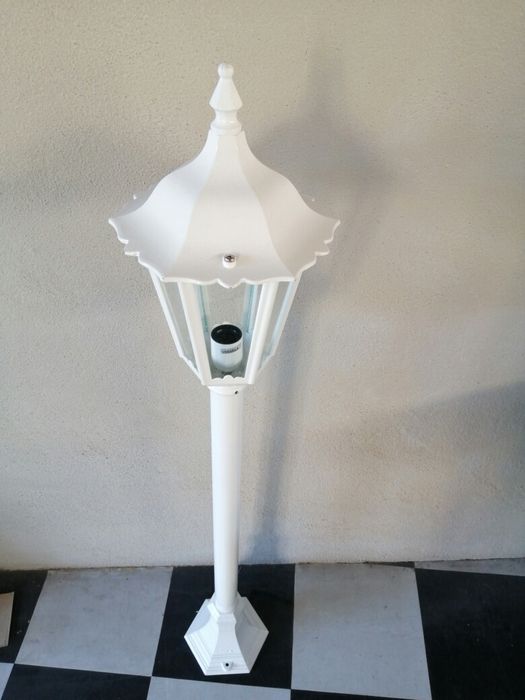 Candeeirode jardim exterior 120cm aluminio novo