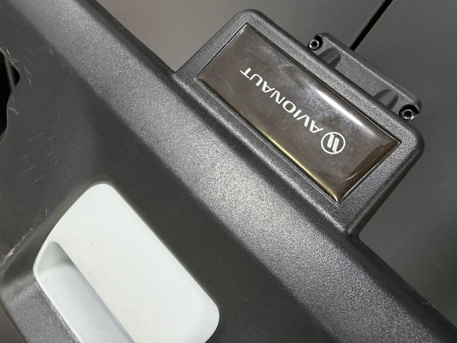 База izofix Avionaut ( Anex)