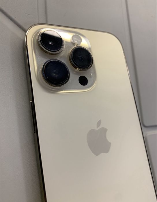 Продам телефон apple iphone 14 pro 256Gb esim gold