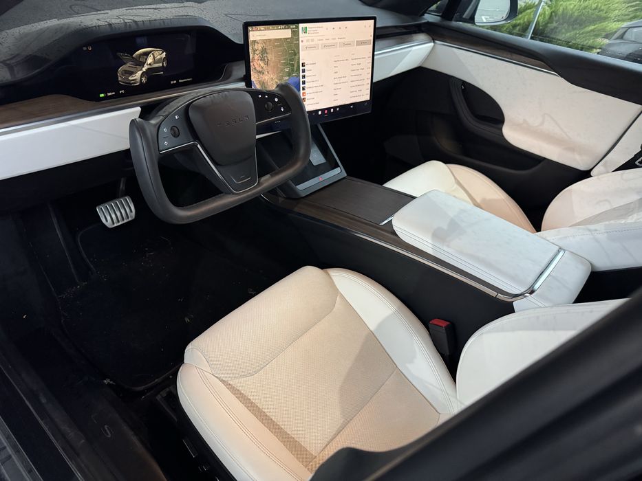 PREMIUM/TRANSFER/PRIVATE UA/EC Приватний трансфер Tesla S 2023