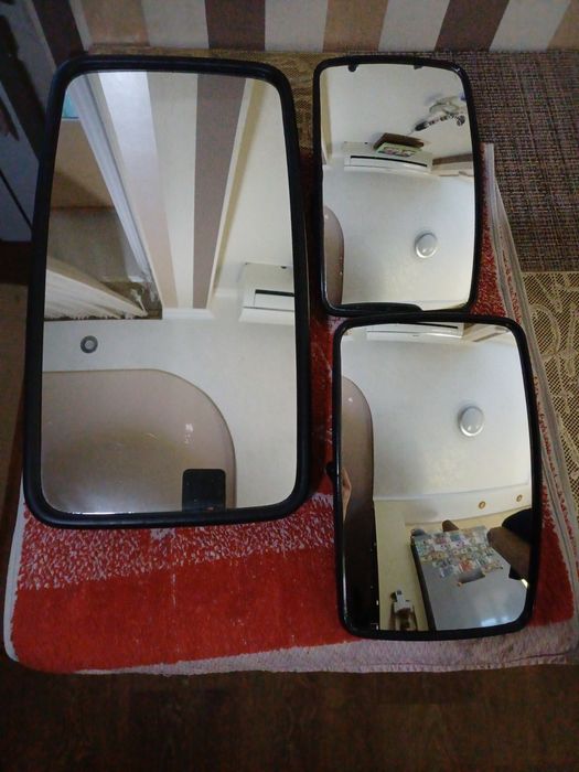 Продам зеркала заднего вида на грузовые авто.