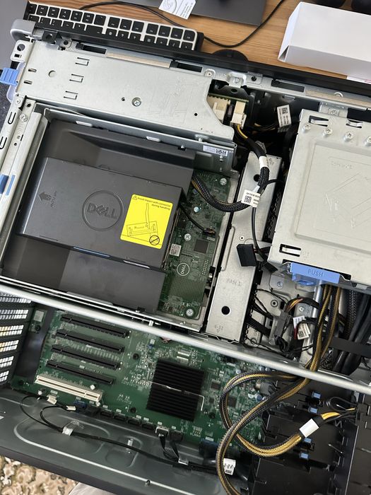 Dell Precision T7820 Tower 2022 року