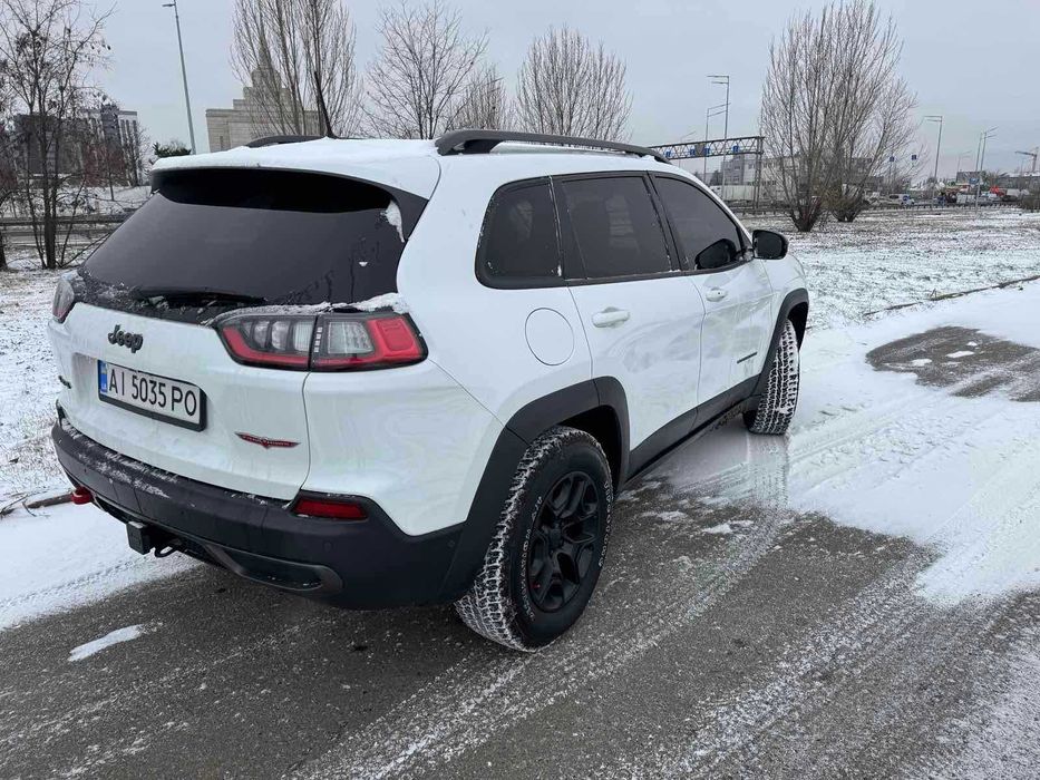 Jeep Cherokee trailhawk власник