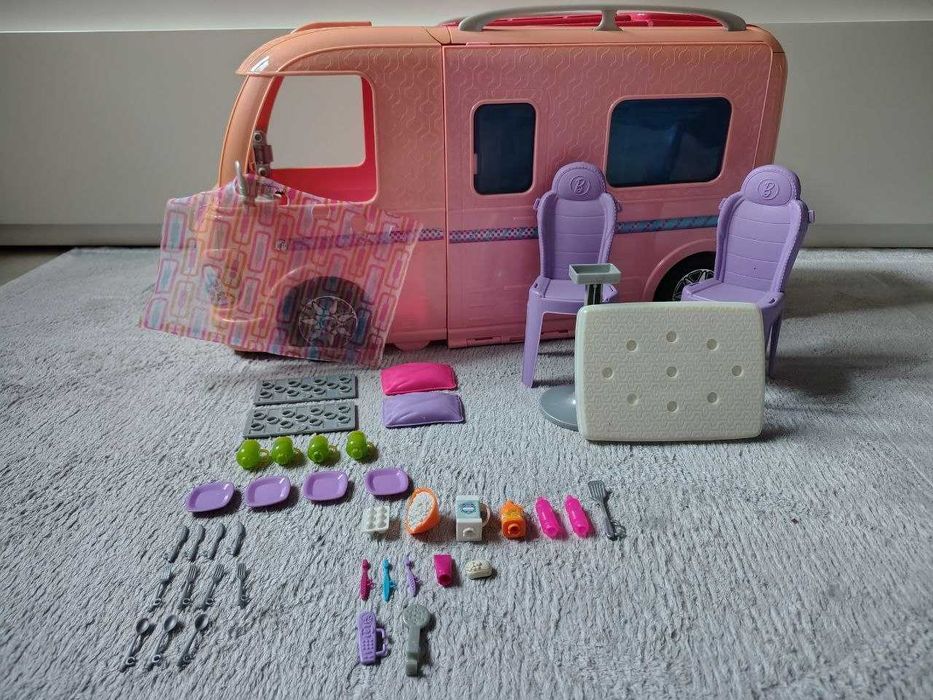 Barbie FBR34 wymarzony kamper Barbie