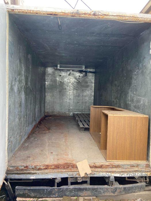 продается морозильная камера с б/у будкой, можно  камеру отдельно