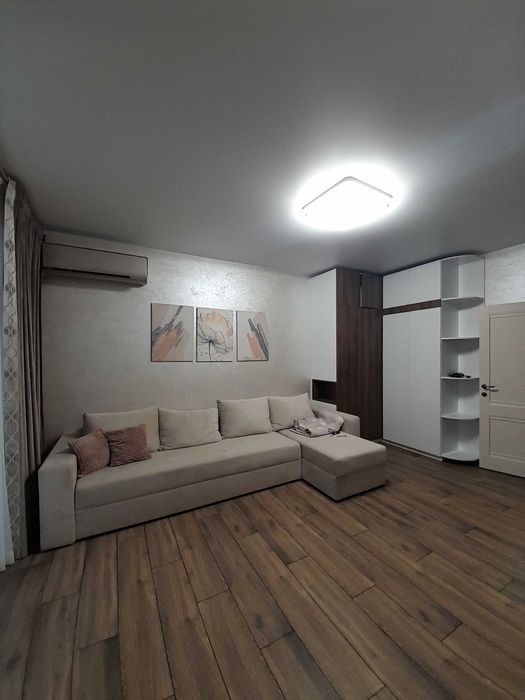 Без комісії, 105м², 4 кімнати, 6 соток, підвал