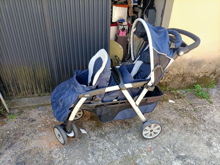 Carrinho de Bebé para Gêmeos Chico