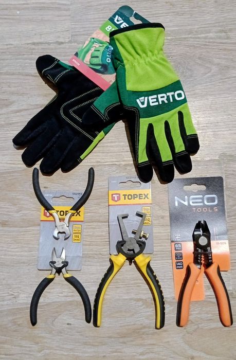 narzędzia nowe całość zestaw z rękawicami okazja...