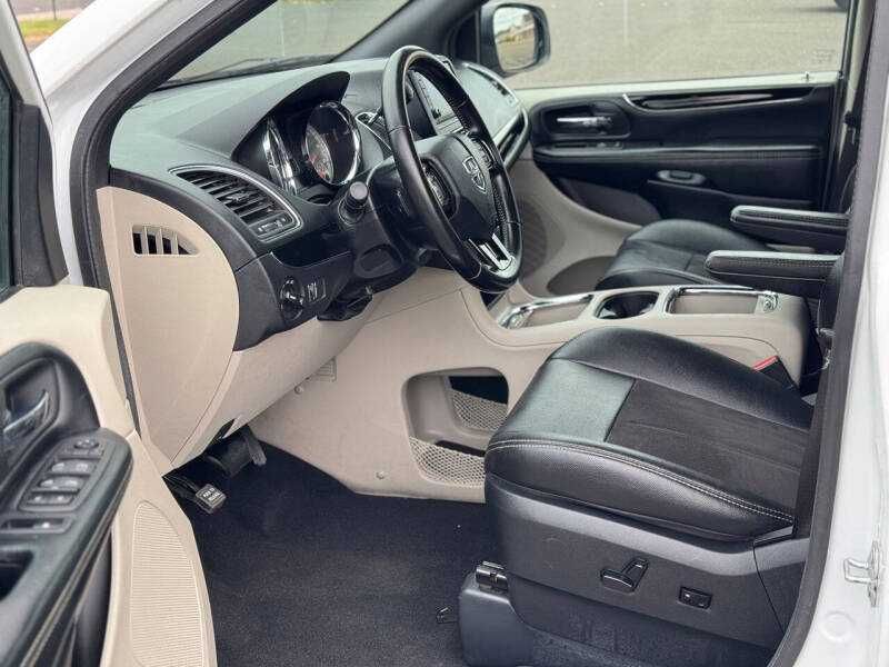 2020 Dodge Grand Caravan