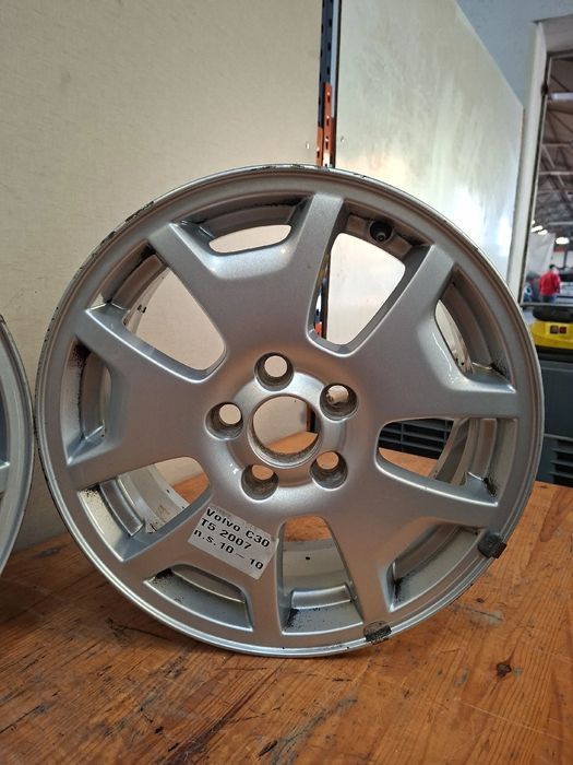 Conjunto de jantes VOLVO C30