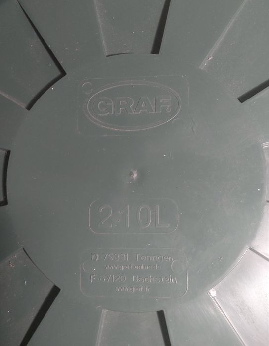 Depósito Água com tampa 210 L sem uso marca alemã Graf
