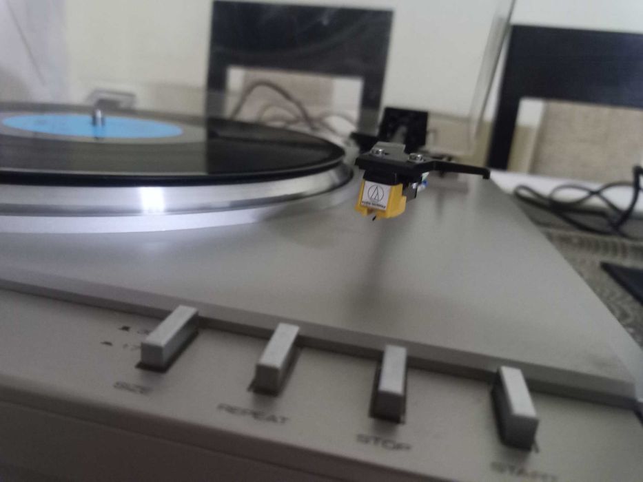 Wieża vintage  stereo lata 80 + gramofon  stan bdb