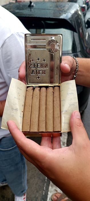 Caixa de cigarrilhas Vier Stern vintage