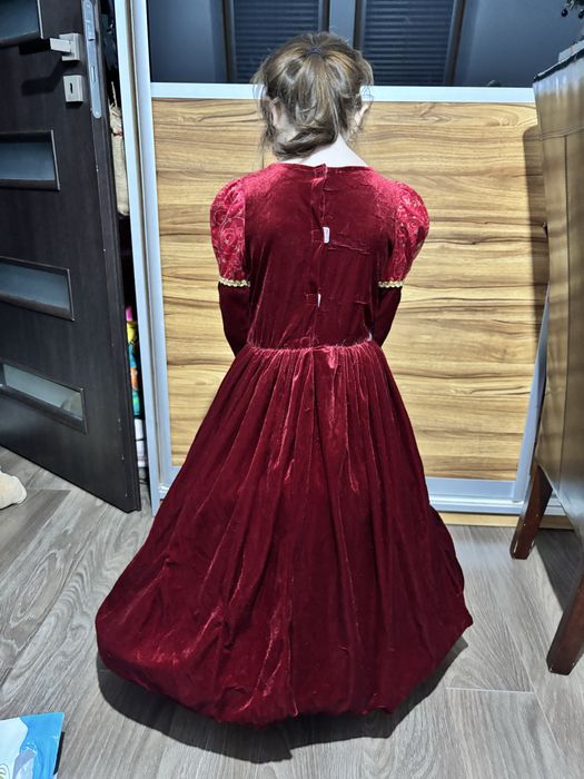 Sukiena na bal rozmiar 116