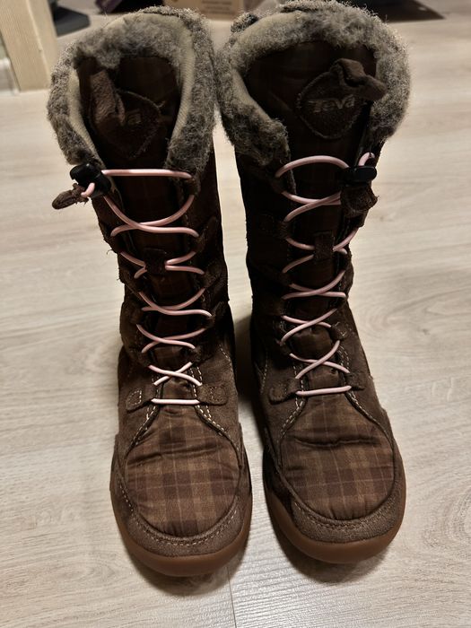 Зимние сапоги Teva