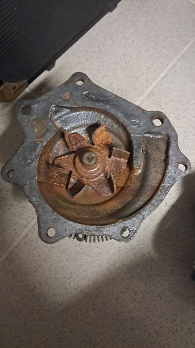 Bomba de água Nissan Terrano I TD27