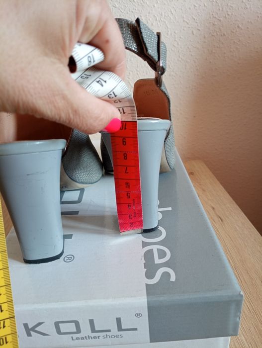 Buty  skórzane damskie na obcasie, bez palcy , bez piet