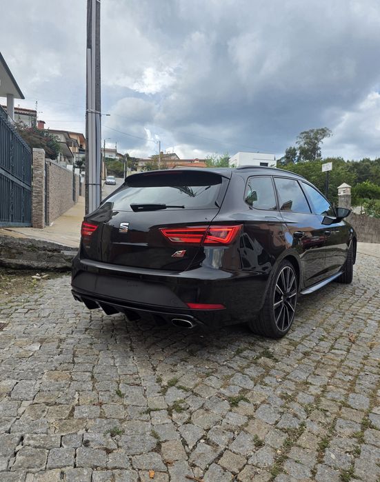 SEAT Leon ST CUPRA 300 Performance 4Drive DSG