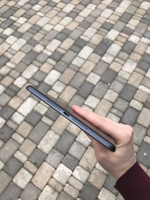 Ідеал !!! Apple iPad Mini + 16GB black комплект/оригінал/бу: 1 099 грн ...