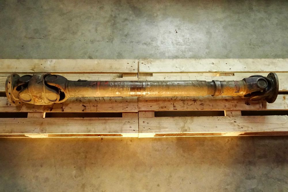 Wał pędny do ładowarki Hanomag 70E. Cardan shaft, 147cm. Kardan