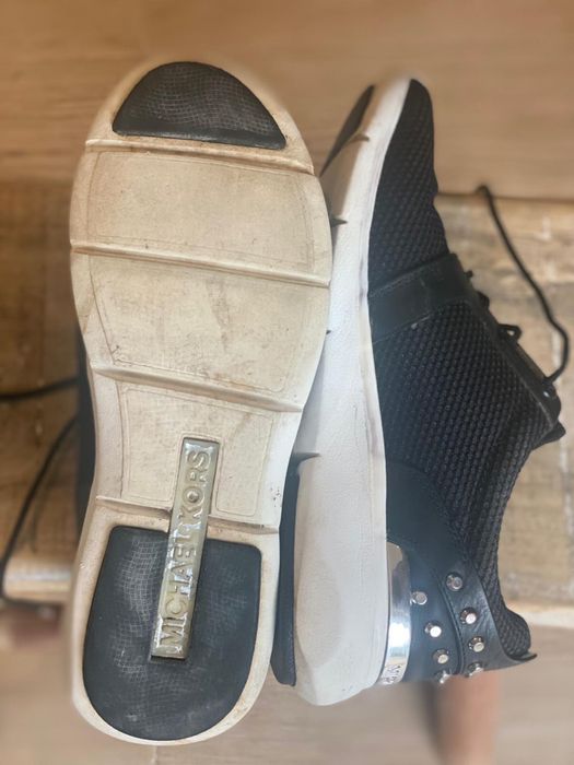Ténis Michael Kors, pretos, número 37, excelente estado
