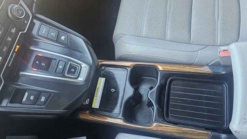 Honda CR-V Hybrid Touring      2022