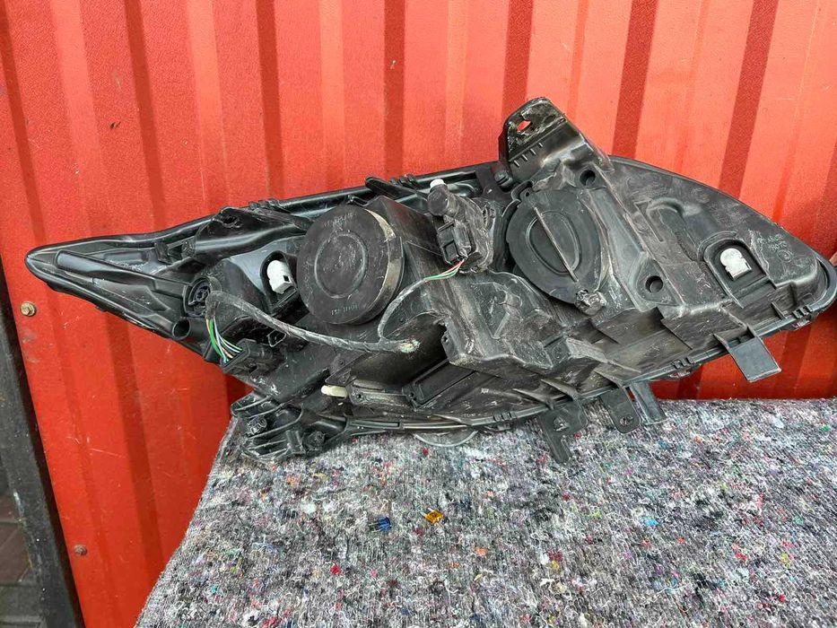 Фара Права / Ліва Renault Laguna 3