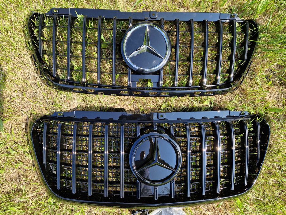 Решетка Mercedes-Benz ( GT Full Black ) SPRINTER W907 2017-2025 года