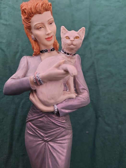 Royal Daulton wyjątkowa figurka "Classique Philippa with cat" 26.5cm