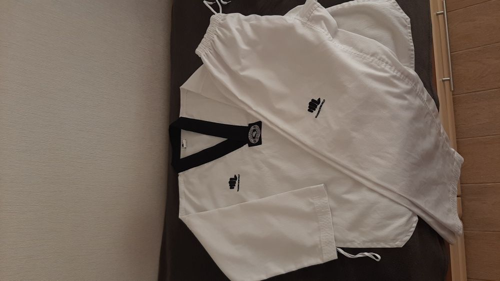 Форма для занятий Тхэквондо